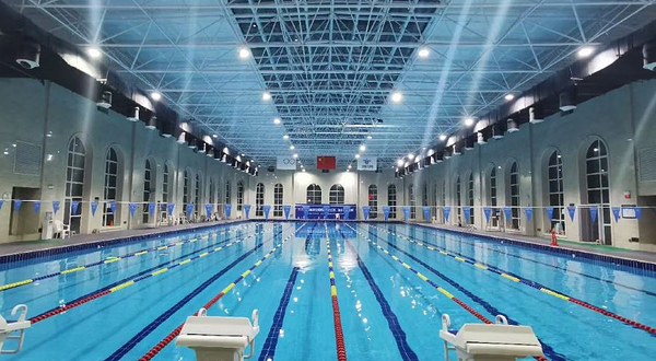 滨河国际游泳健身