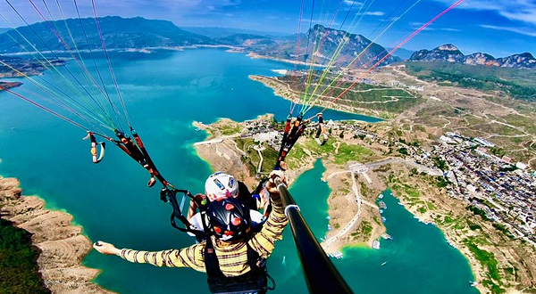 优翼飞行滑翔伞基地