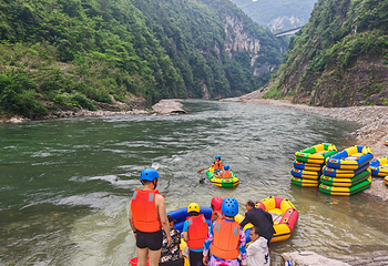 锦鲤山峡谷漂流第 28 张图片