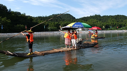 丽江竹筏漂流第 3 张图片