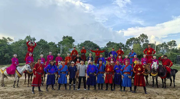 天行森林公园御马踏浪演艺中心