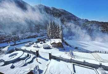 绿水尖室外滑雪场第 1 张图片