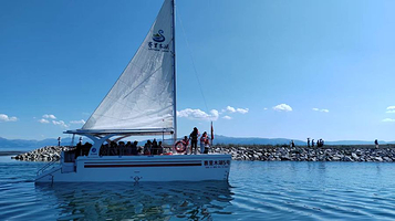 赛里木湖点将台-帆船