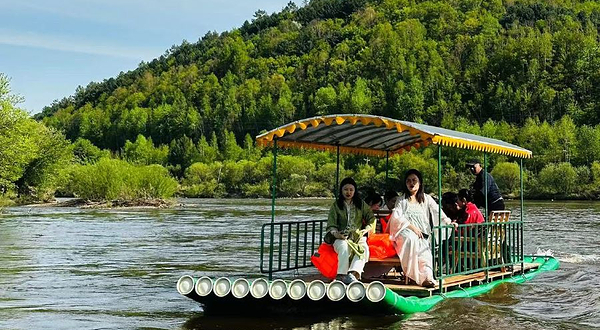 东升岛旅游度假村竹筏漂流