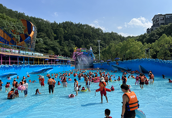 黄山醉温泉·生态水乐园第 1 张图片