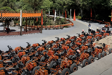 江南独库公路(山野之谷)第 3 张图片