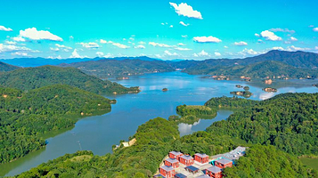 永定龙湖景区