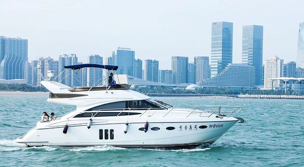 蓝欣帆船游艇