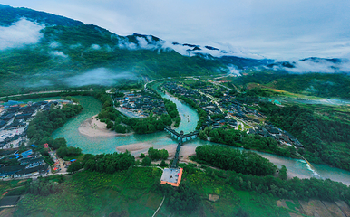 惹巴拉旅游景区第 6 张图片