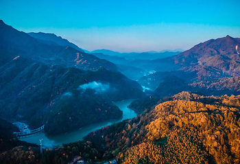 燕子河大峡谷第 4 张图片