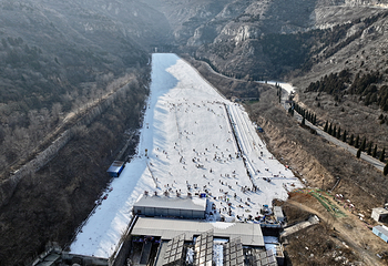 世际园滑雪场第 1 张图片