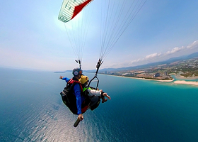 三亚海棠湾心情滑翔伞基地