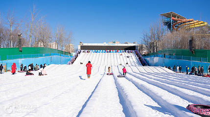 北京欢乐水魔方冰雪嘉年华第 7 张图片