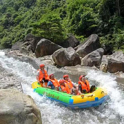 莽山大峡谷漂流