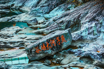 燕子河大峡谷第 18 张图片