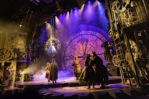 伦敦《魔法坏女巫》音乐剧