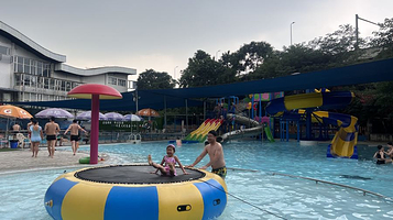 荣德游泳·水上乐园
