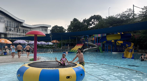 荣德游泳·水上乐园