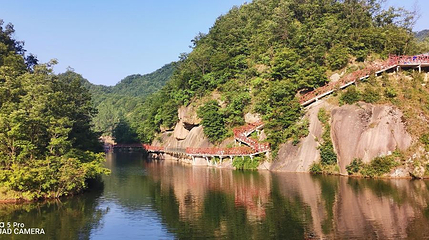 鼎山湖景区第 1 张图片