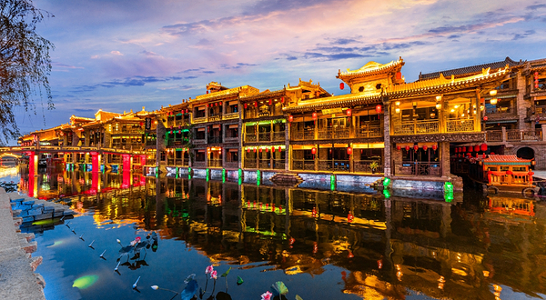 龙泉古镇·戏剧幻城