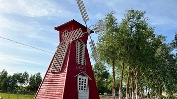 尉犁县河畔燧梦生态园