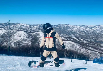 亚布力戏雪景区第 2 张图片