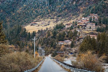 达古冰川风景名胜区第 32 张图片
