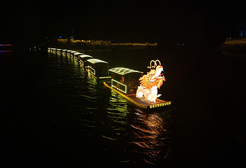 千岛湖“月光之恋”光影艺术夜游第 3 张图片