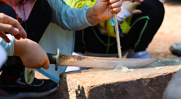 基诺山纳卡村雨林徒步