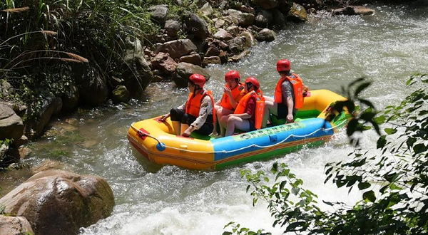 天水麦积山大峡谷漂流