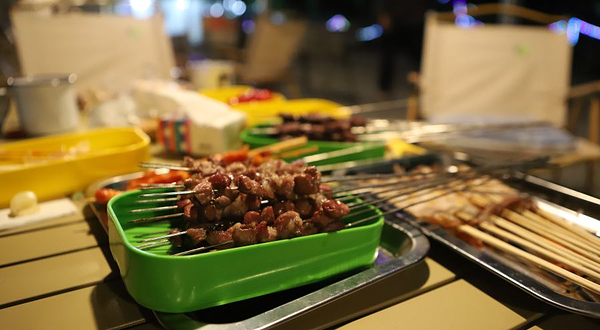 蓝田县奇妙假日烧烤露营地