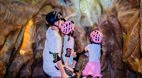 江和美探洞游乐园