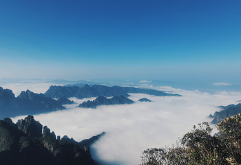 金秀圣堂山景区第 13 张图片