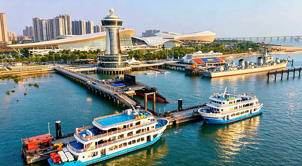 湛江白海豚游船