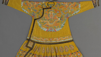 【嘉德】国采与宫色-清代宫廷织绣服饰色彩展