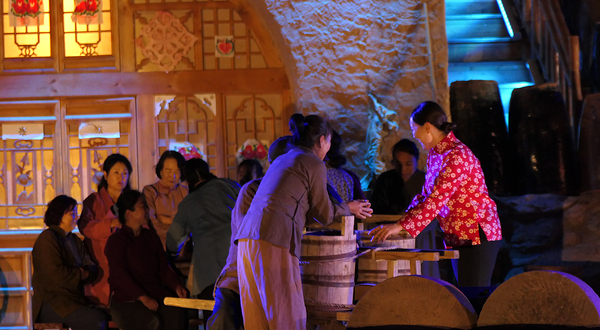 莫尼山非遗小镇大型山体实景剧《莫尼山礼赞》