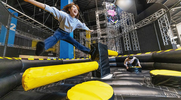 VS PARK WITH G LaLaport福冈店