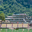 船进三峡人家