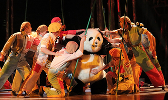 欢乐演艺秀《熊猫玩家》