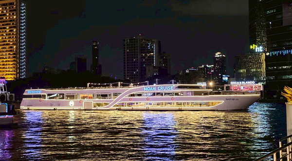 诺亚方舟号湄南河游船