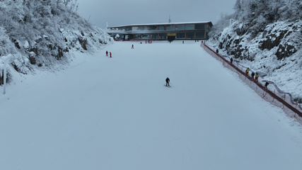 九皇山滑雪(草)场第 12 张图片