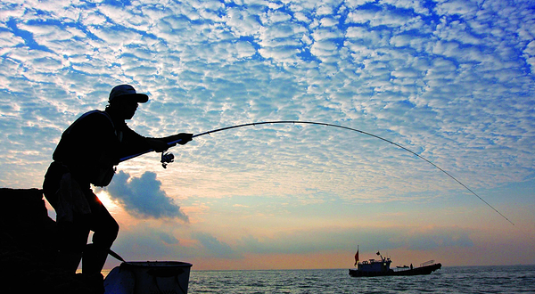 亮哥海钓游艇俱乐部