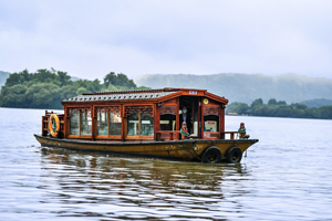 西湖游船