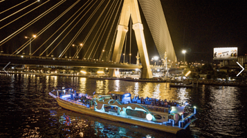 尊荣号啤酒派对