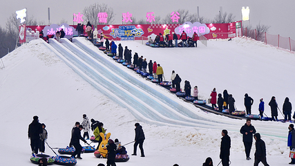 新民冰雪欢乐谷第 4 张图片
