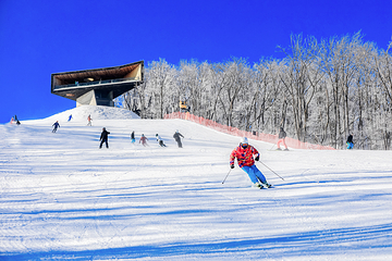 中旅松花湖滑雪场第 4 张图片