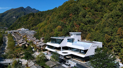 秦岭林隐温泉第 1 张图片