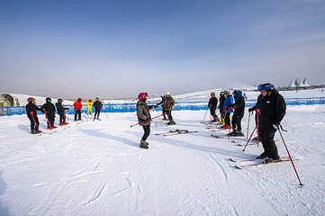 华莲旅游度假区滑雪场第 10 张图片