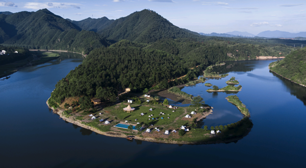 皖南徽水河竹筏探秘