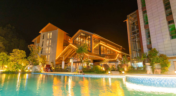 贺州姑婆山伴山温泉度假村